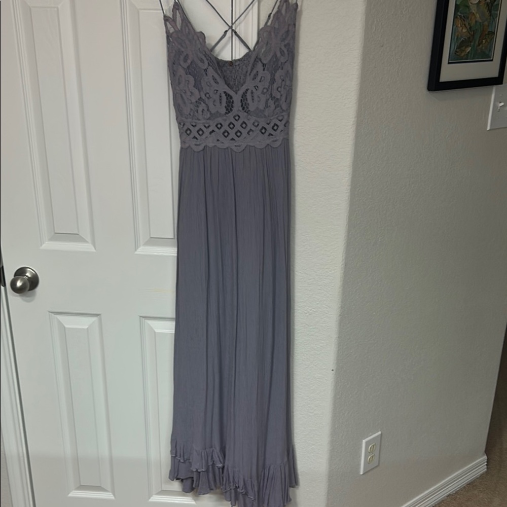 Elegant Lavender Lace Maxi Dress